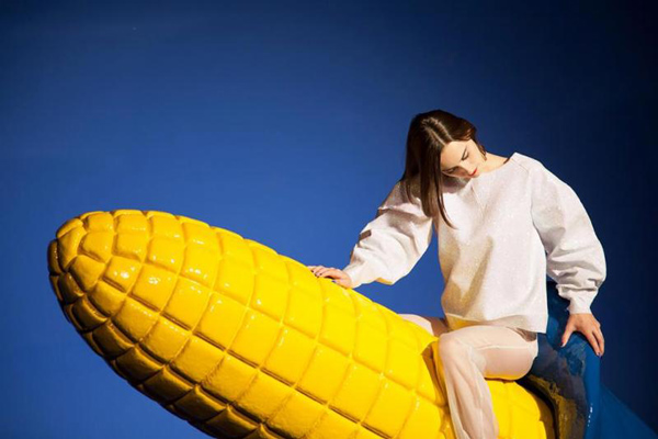 yelle-completement-fou