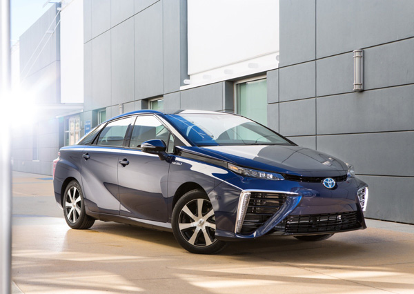 Toyota-Fuel-Cell-Vehicle-edited